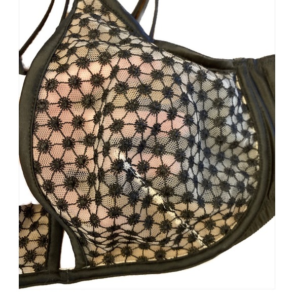 NWT VS mesh see through bra. - Picture 5 of 5